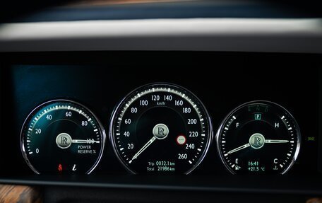 Rolls-Royce Cullinan, 2021 год, 38 000 000 рублей, 14 фотография