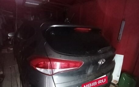 Hyundai Tucson III, 2015 год, 2 500 000 рублей, 2 фотография