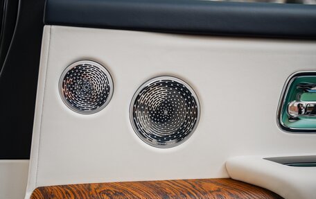 Rolls-Royce Cullinan, 2021 год, 38 000 000 рублей, 19 фотография