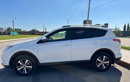 Toyota RAV4, 2016 год, 1 990 000 рублей, 2 фотография