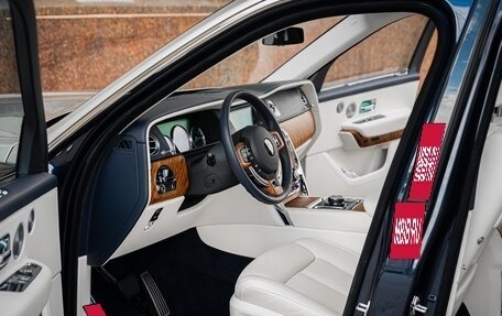 Rolls-Royce Cullinan, 2021 год, 38 000 000 рублей, 8 фотография