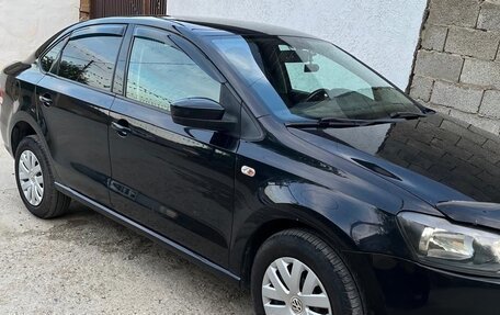 Volkswagen Polo VI (EU Market), 2012 год, 870 000 рублей, 2 фотография