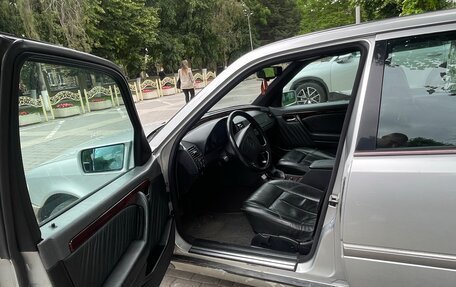 Mercedes-Benz C-Класс, 1996 год, 460 000 рублей, 10 фотография