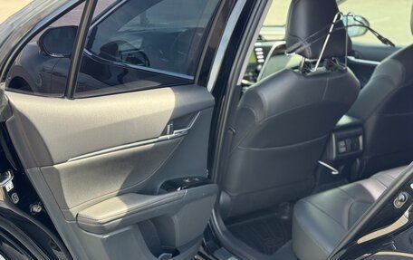Toyota Camry, 2018 год, 2 920 000 рублей, 8 фотография