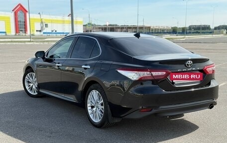 Toyota Camry, 2018 год, 2 920 000 рублей, 9 фотография