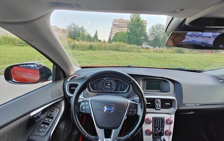 Volvo V40 II рестайлинг, 2013 год, 890 000 рублей, 13 фотография