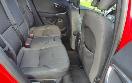 Volvo V40 II рестайлинг, 2013 год, 890 000 рублей, 9 фотография