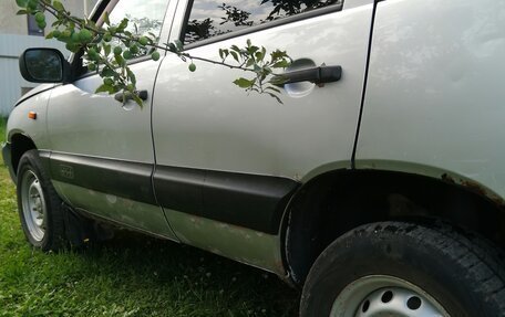 Chevrolet Niva I рестайлинг, 2004 год, 180 000 рублей, 4 фотография
