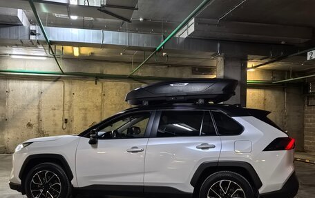 Toyota RAV4, 2021 год, 4 000 000 рублей, 19 фотография