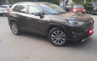 Toyota RAV4, 2021 год, 3 400 000 рублей, 1 фотография