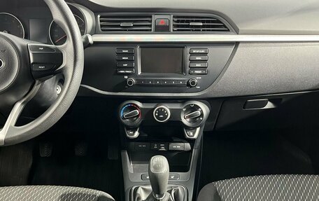 KIA Rio IV, 2017 год, 1 000 000 рублей, 11 фотография