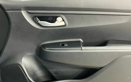 KIA Rio IV, 2017 год, 1 000 000 рублей, 18 фотография