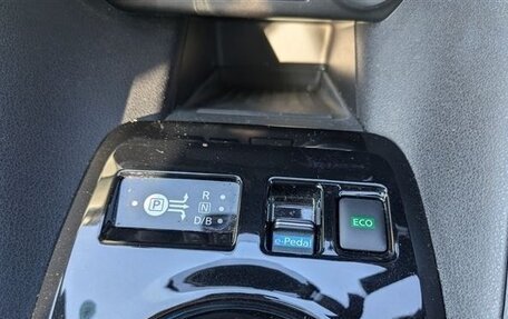 Nissan Leaf II, 2020 год, 1 400 000 рублей, 22 фотография