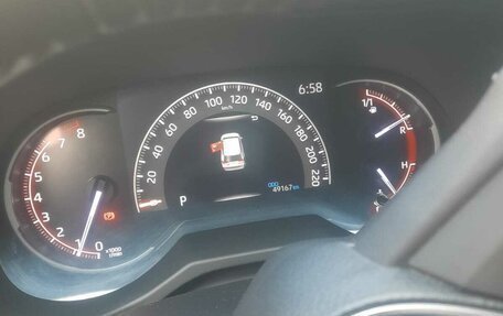 Toyota RAV4, 2021 год, 3 400 000 рублей, 4 фотография