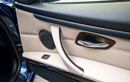 BMW 3 серия, 2011 год, 1 750 000 рублей, 17 фотография