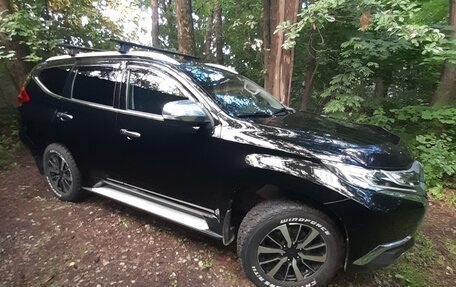 Mitsubishi Pajero Sport III рестайлинг, 2018 год, 3 250 000 рублей, 3 фотография