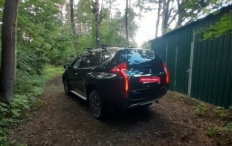 Mitsubishi Pajero Sport III рестайлинг, 2018 год, 3 250 000 рублей, 5 фотография