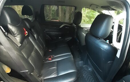 Mitsubishi Pajero Sport III рестайлинг, 2018 год, 3 250 000 рублей, 13 фотография
