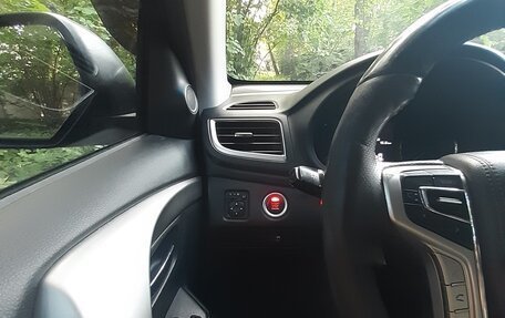 Mitsubishi Pajero Sport III рестайлинг, 2018 год, 3 250 000 рублей, 14 фотография