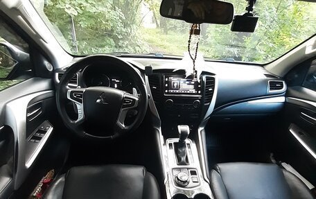 Mitsubishi Pajero Sport III рестайлинг, 2018 год, 3 250 000 рублей, 17 фотография