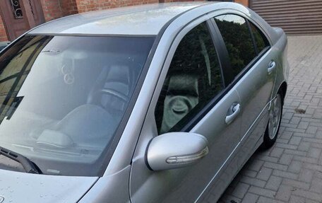 Mercedes-Benz C-Класс, 2004 год, 650 000 рублей, 8 фотография