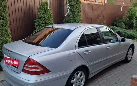 Mercedes-Benz C-Класс, 2004 год, 650 000 рублей, 5 фотография