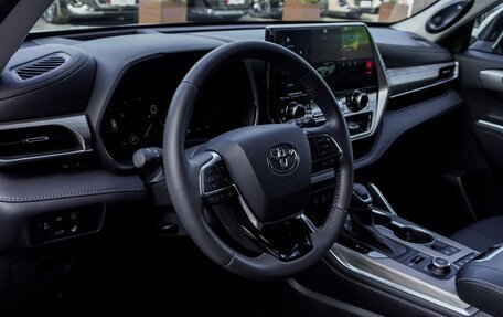 Toyota Highlander, 2025 год, 5 190 000 рублей, 14 фотография
