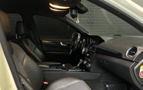 Mercedes-Benz C-Класс, 2011 год, 1 140 000 рублей, 10 фотография