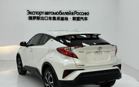 Toyota C-HR I рестайлинг, 2020 год, 2 190 000 рублей, 4 фотография