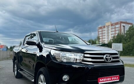 Toyota Hilux VIII, 2018 год, 3 200 000 рублей, 1 фотография