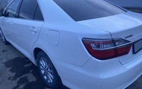 Toyota Camry, 2015 год, 1 700 000 рублей, 3 фотография