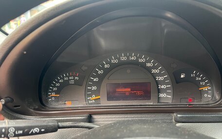 Mercedes-Benz C-Класс, 2001 год, 450 000 рублей, 4 фотография