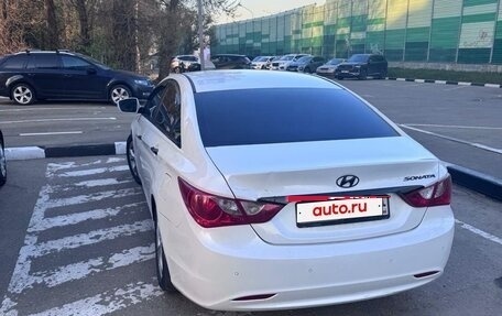 Hyundai Sonata VI, 2010 год, 650 000 рублей, 2 фотография