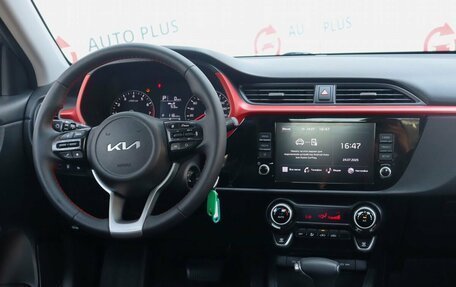 KIA Rio IV, 2022 год, 1 780 000 рублей, 10 фотография