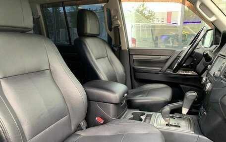 Mitsubishi Pajero IV, 2010 год, 1 840 000 рублей, 10 фотография