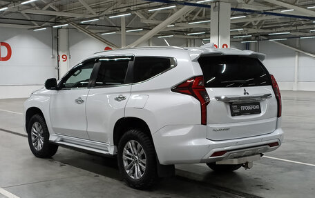 Mitsubishi Pajero Sport III рестайлинг, 2020 год, 3 960 000 рублей, 8 фотография