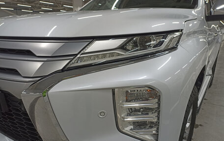 Mitsubishi Pajero Sport III рестайлинг, 2020 год, 3 960 000 рублей, 21 фотография