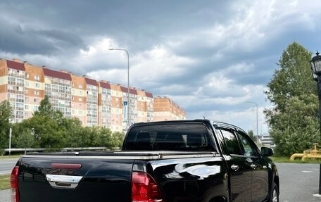 Toyota Hilux VIII, 2018 год, 3 200 000 рублей, 4 фотография