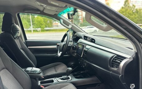 Toyota Hilux VIII, 2018 год, 3 200 000 рублей, 7 фотография
