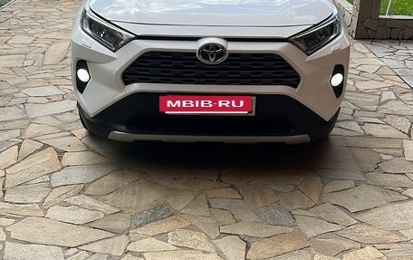 Toyota RAV4, 2021 год, 3 000 000 рублей, 15 фотография