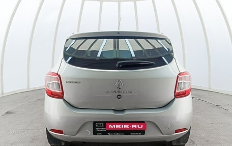 Renault Sandero II рестайлинг, 2015 год, 799 000 рублей, 10 фотография