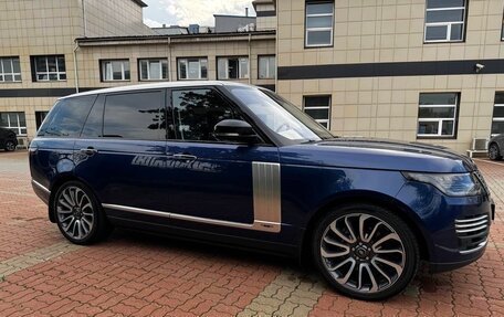 Land Rover Range Rover IV рестайлинг, 2018 год, 6 900 000 рублей, 4 фотография