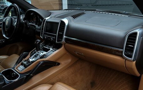 Porsche Cayenne III, 2012 год, 1 997 000 рублей, 9 фотография