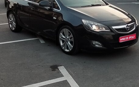 Opel Astra J, 2012 год, 740 000 рублей, 1 фотография