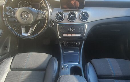 Mercedes-Benz CLA, 2018 год, 1 630 000 рублей, 7 фотография