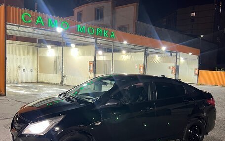 Hyundai Solaris II рестайлинг, 2015 год, 720 000 рублей, 2 фотография