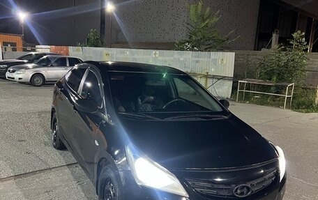 Hyundai Solaris II рестайлинг, 2015 год, 720 000 рублей, 7 фотография