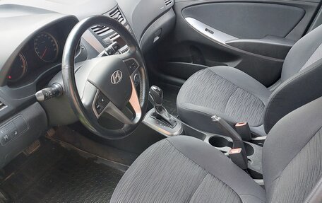Hyundai Solaris II рестайлинг, 2014 год, 1 400 000 рублей, 8 фотография