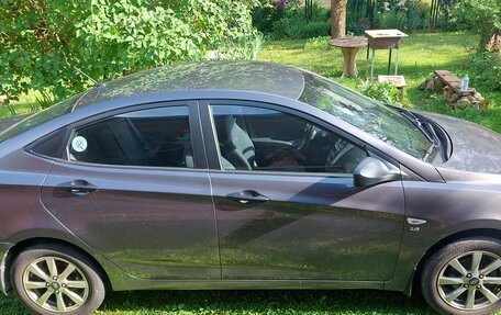 Hyundai Solaris II рестайлинг, 2014 год, 1 400 000 рублей, 3 фотография