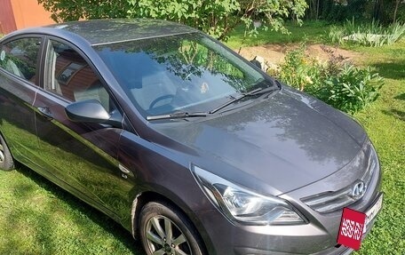 Hyundai Solaris II рестайлинг, 2014 год, 1 400 000 рублей, 2 фотография